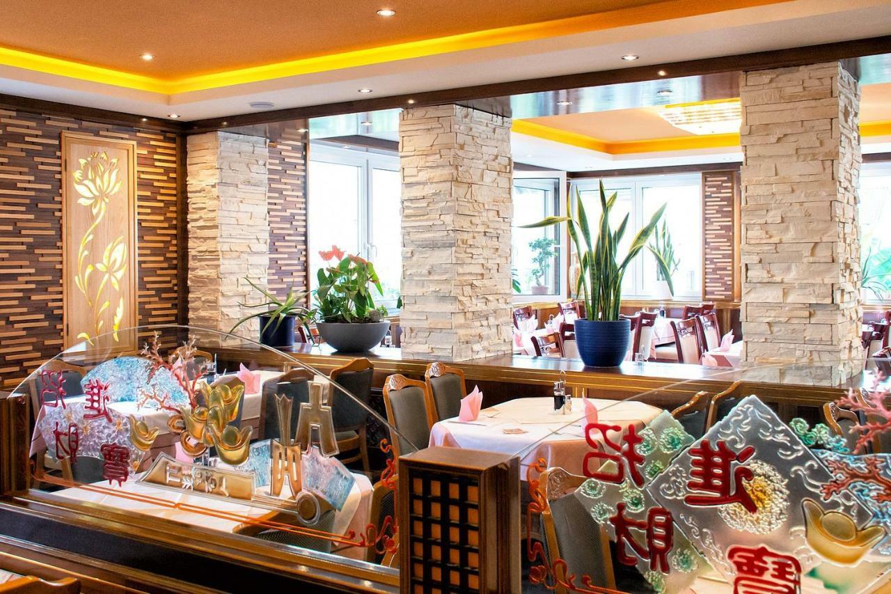 Отель Gaststaette Lin Garden Untergruppenbach Экстерьер фото